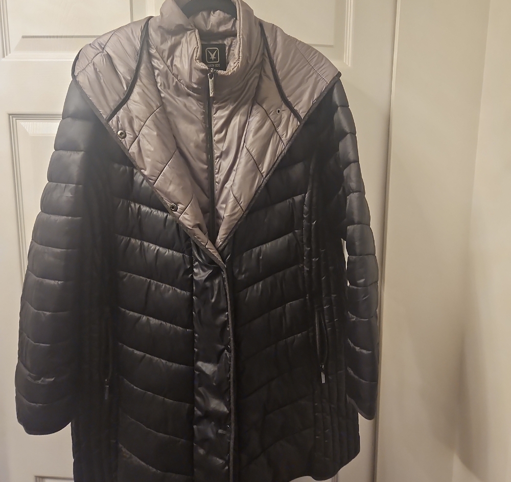 Black Quilted Coat sz 24 Noth Side excellent condition. Washable!